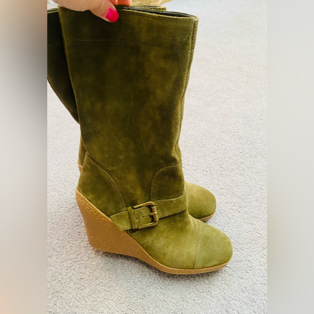 Nine West Wedge Boots size 8